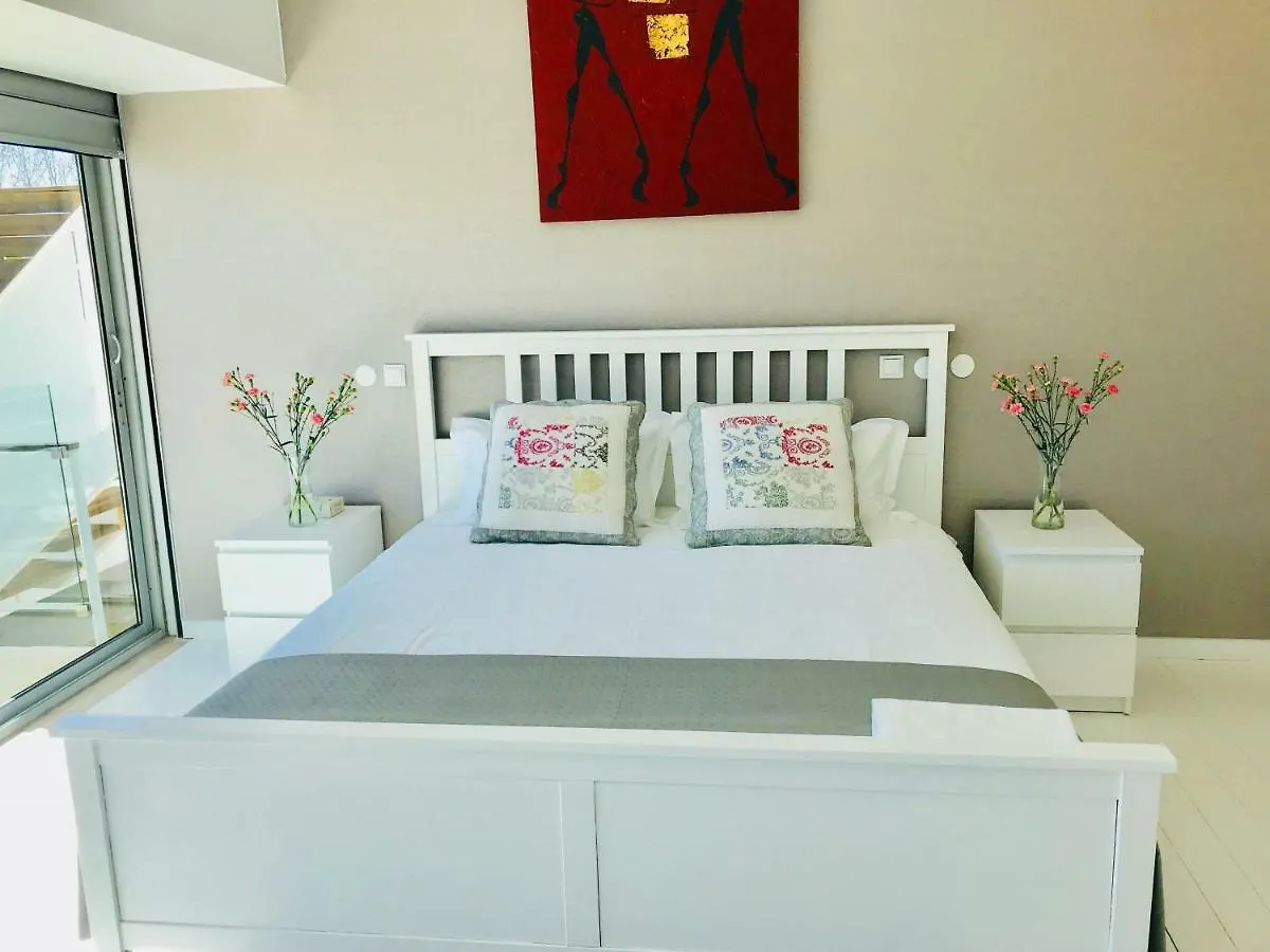 Cosy Sea View Villa Cascais